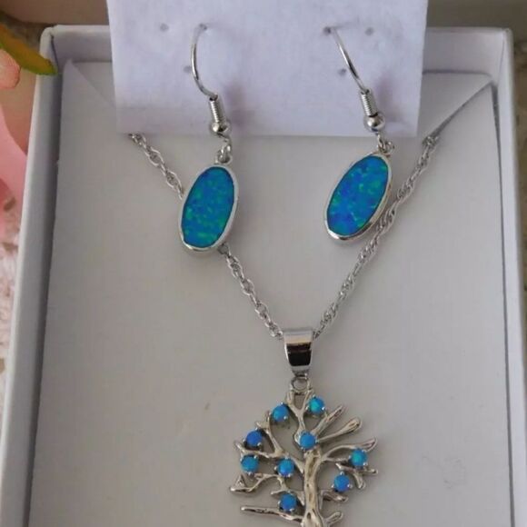 Tree of Life Sterling Silver Opal Pendant Necklace and Earrings Set 925 NWOT - Picture 4 of 9